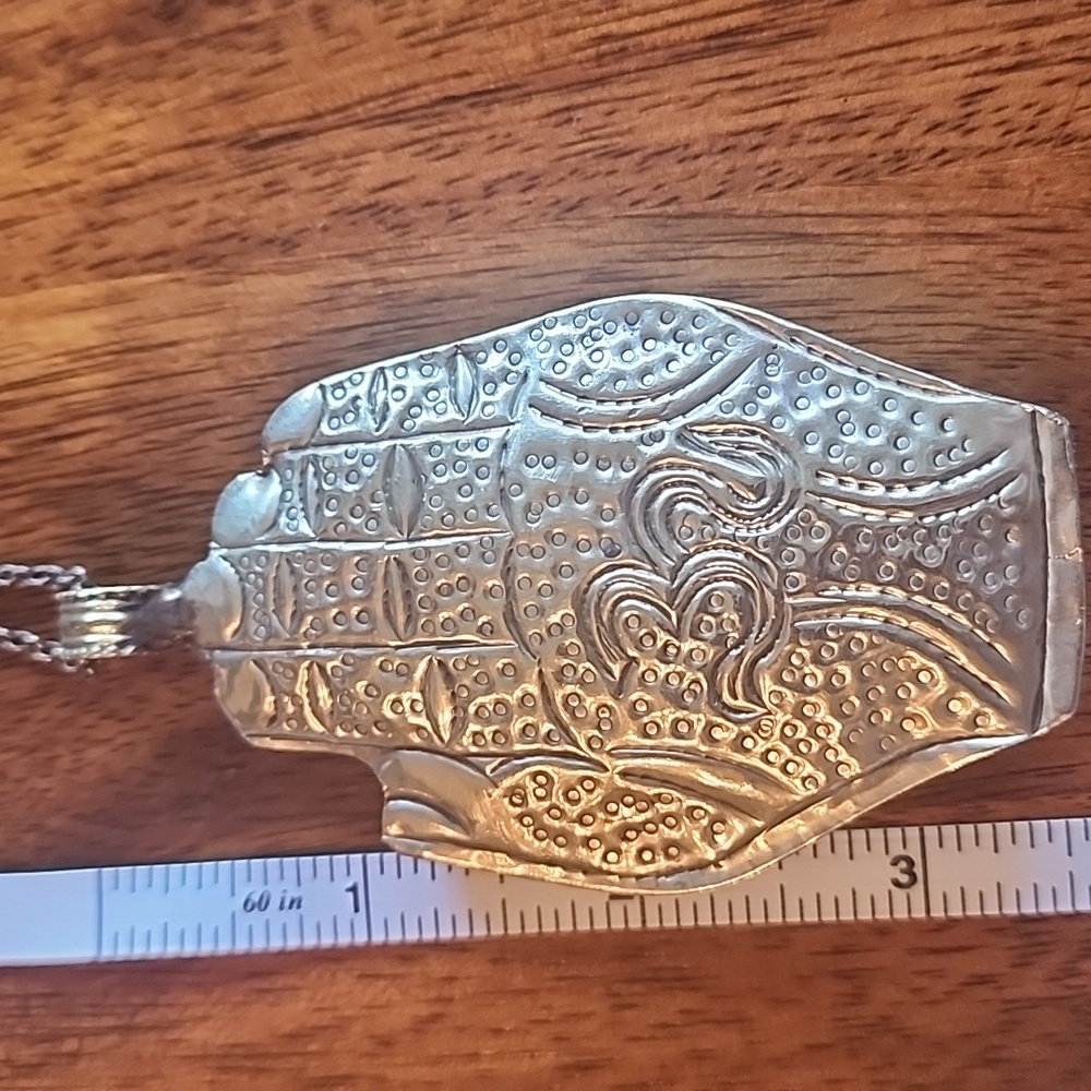 Large Silver Tone Hamsa Hand With Lapis And Red  Stone Unusual Vintage Tribal - Picture 4 of 5